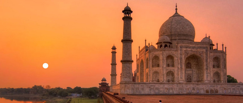 Taj Mahal Sunrise Tour